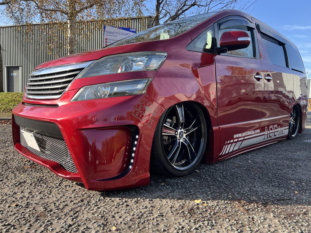 #1 2010 RED Toyota Vellfire 3.5ltr Platinum Selection2, 7 seater,Twin sunroofs