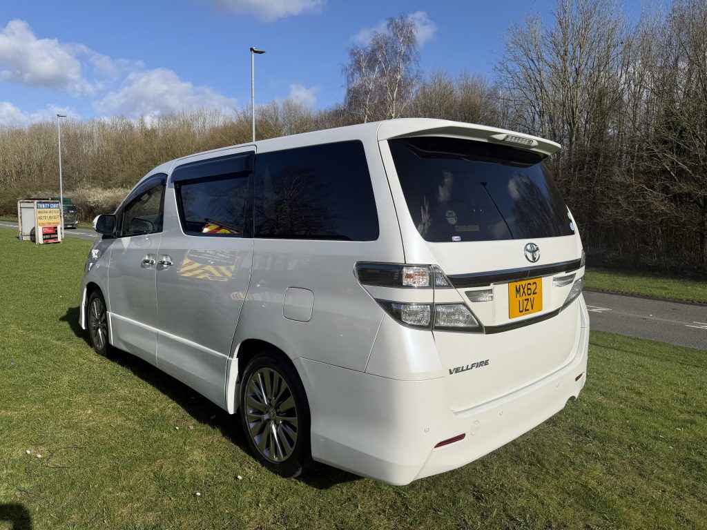 #1 2012 Toyota Vellfire 2.4ltr Golden Eyes Edition 7 seater