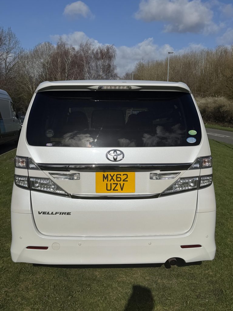 #1 2012 Toyota Vellfire 2.4ltr Golden Eyes Edition 7 seater