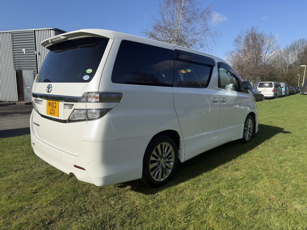 #1 2012 Toyota Vellfire 2.4ltr Golden Eyes Edition 7 seater