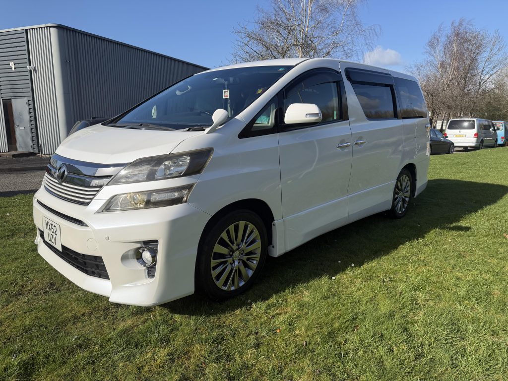 #1 2012 Toyota Vellfire 2.4ltr Golden Eyes Edition 7 seater