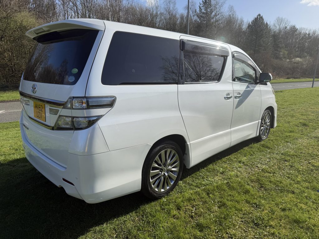 #1 2012 Toyota Vellfire 2.4ltr Golden Eyes Edition 7 seater